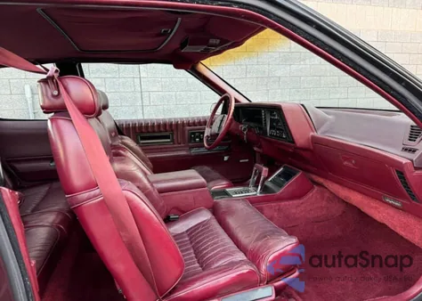 1989 Oldsmobile Toronado Trofeo z USA, uszkodzony, nr VIN 1G3EV11C3KU308524